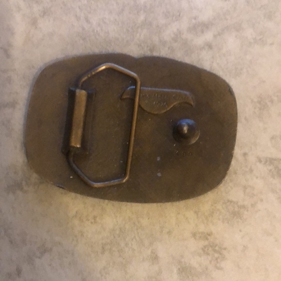 ‘Country’ belt buckle? Brass? - Picture 2 of 4